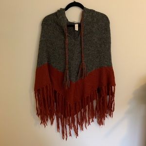 H&M poncho